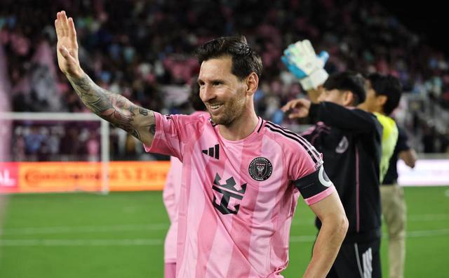 Роналду — не конкурент. Какие главные рекорды побил Месси за карьеру